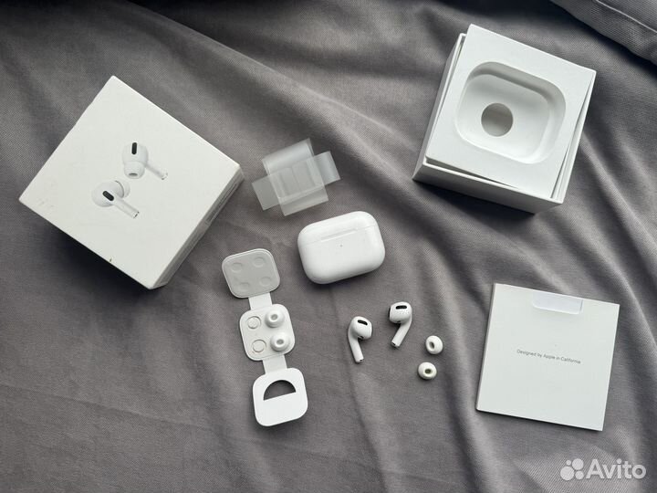 Airpods pro with Wireless Charging Case