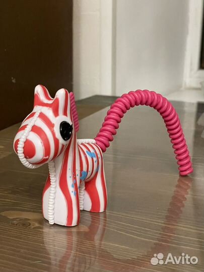 Игрушка для детей.Зебра с гнущимся хвостом