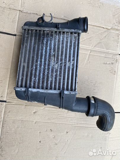 Радиатор интеркулера Audi A4 B6