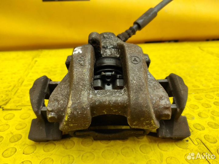 Суппорт задний левый Mercedes-Benz W212 OM651.924