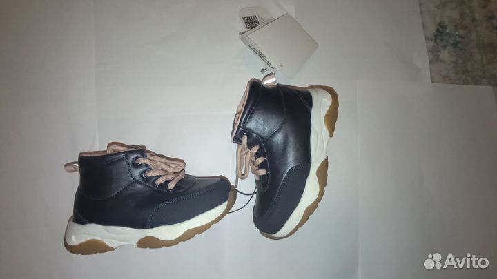 Ботинки для девочки. Осень. размер25