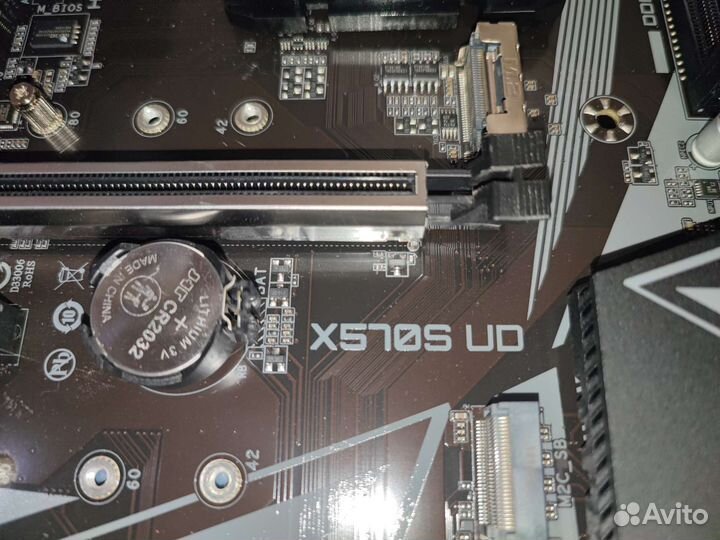 Материнская плата gigabyte x570s ud