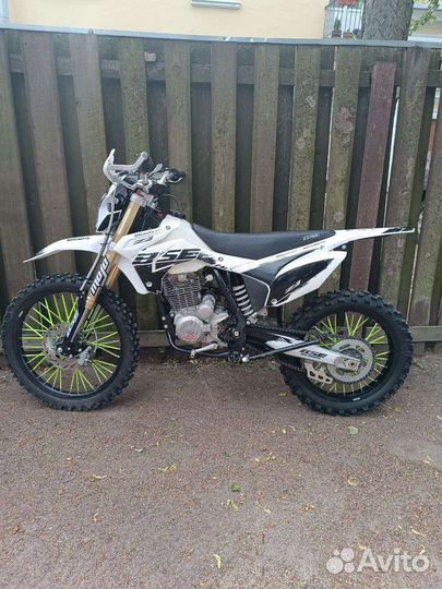 Мотоцикл bse z3 250cc