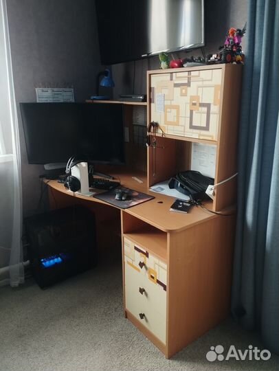 Стол для школьника