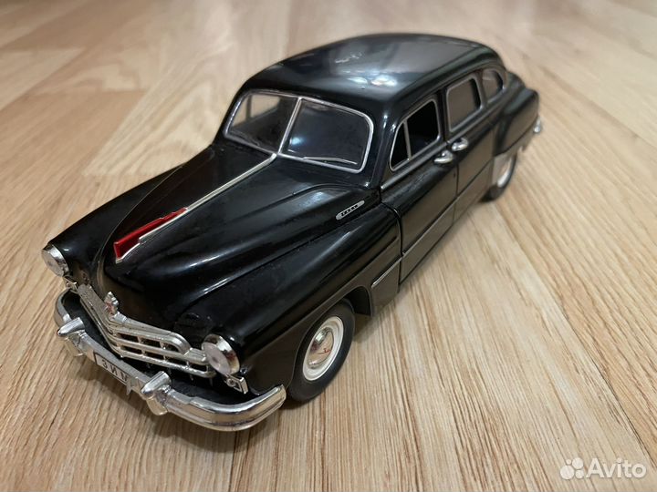Модель 1/24, зим газ-12 (zim GAZ-12)