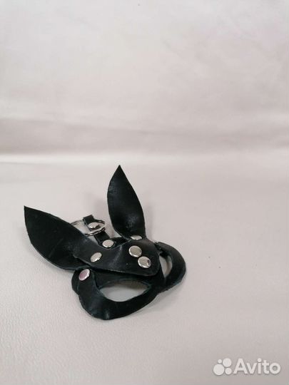 Брелок из натуральной кожи