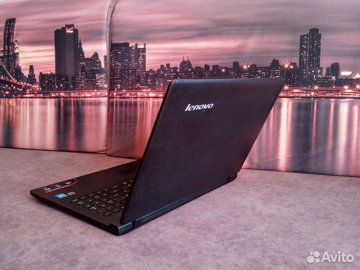 Ноутбук lenovo