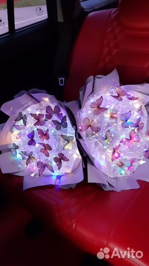 Светящийся букет из 15 бабочек