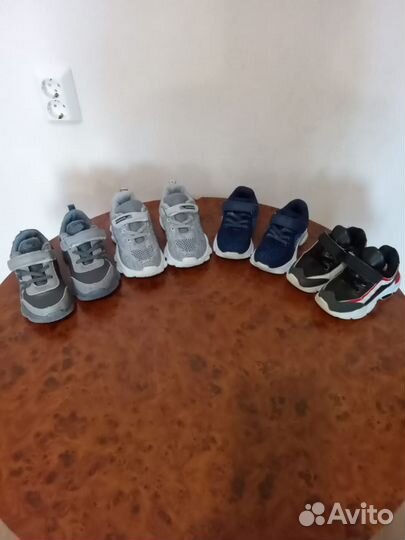 Обувь на мальчика разная