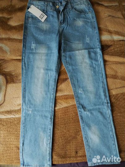Джинсы новые