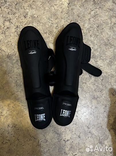 Щитки для смешанных единоборст leone