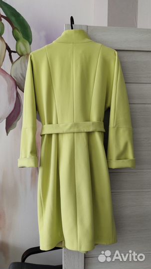 Пальто женское демисезонное 44 размер