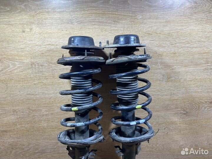 Комплект передних стоек Hyundai Getz ST198