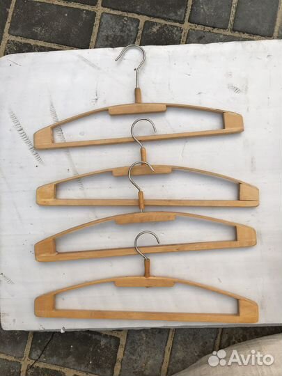 Вешалки плечики