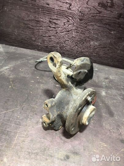 Кулак поворотный передний правый Ford Galaxy 2.3L