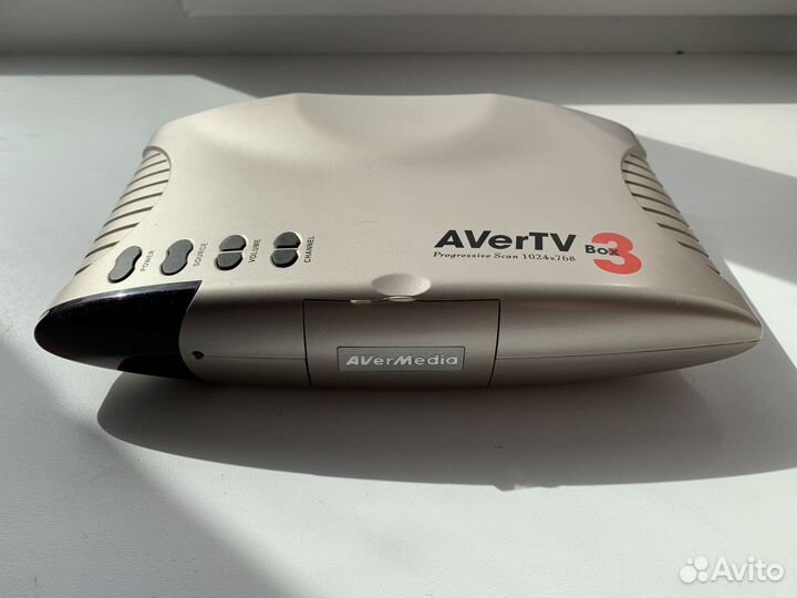 Тв-тюнер AVerMedia avertv Box 3