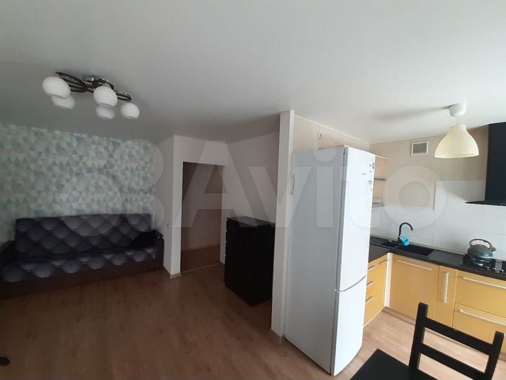 2-к. квартира, 43 м², 4/5 эт.