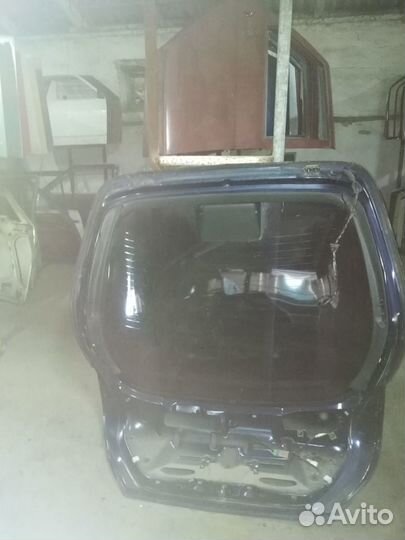 Крышка багажника Ford Mondeo 2 хэтчбек