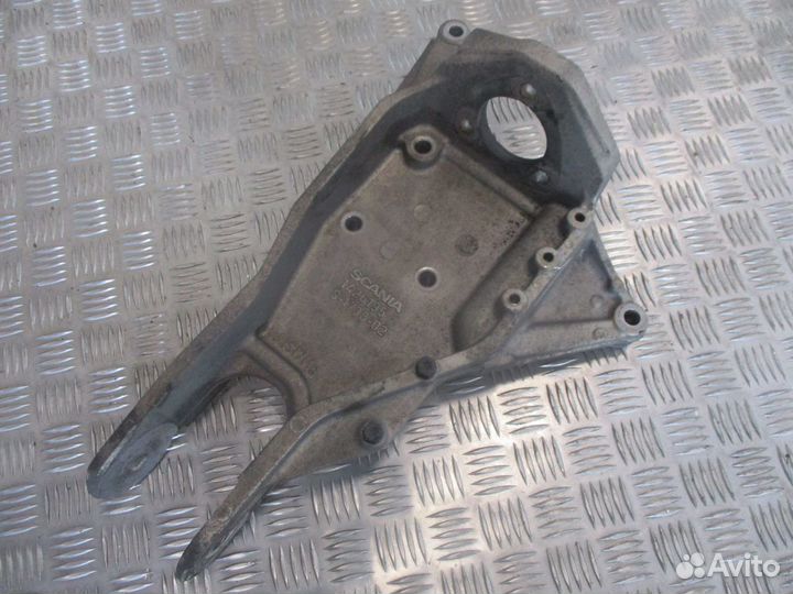 Кронштейн кабины левый Scania 1426195