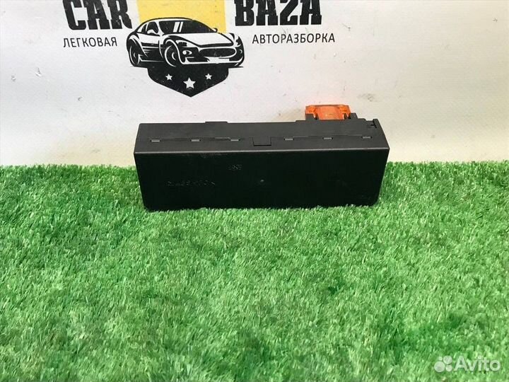 Блок предохранителей Mercedes-Benz C-class