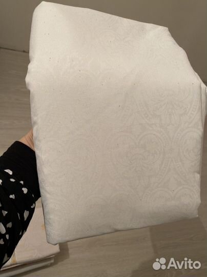 Полотенце, коврики простыня все вместе