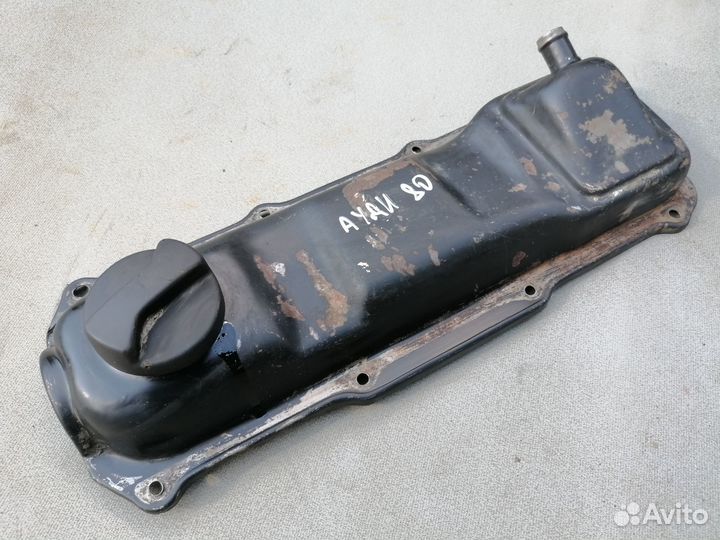 Крышка головки блока цилиндров Audi 80