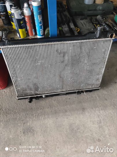 Радиатор охлаждения на infiniti fx35
