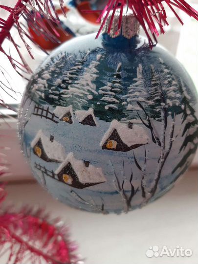 Елочная игрушка шар