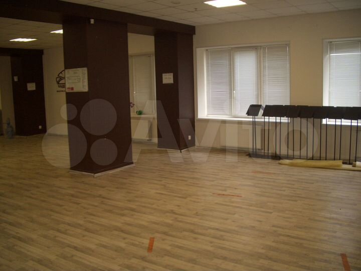 Торговая площадь, 180 м²