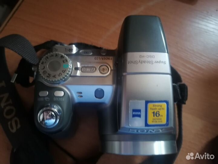Фотокамера sony dsc h2