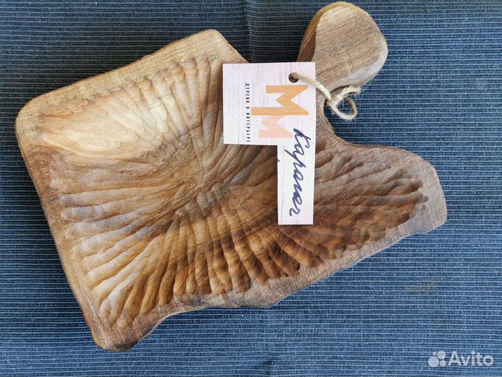 Сервировочная доска / деревянное блюдо