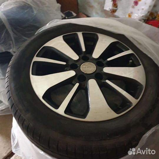 Pirelli Carras All Season 205/55 R16