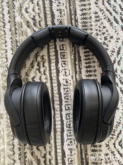 Беспроводные наушники Sony WH-L600