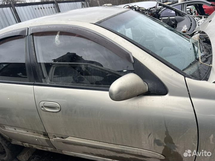 Зеркало боковое правое электро almera classic