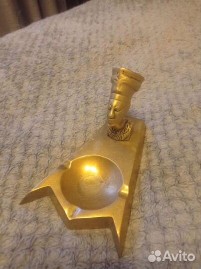 Пепельница Нефертити