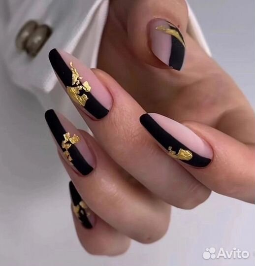 Мастер маникюра и педикюра