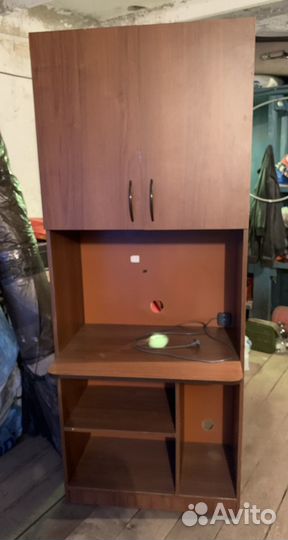 Компьютерный стол со шкафом