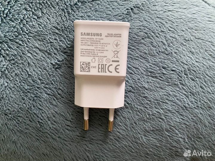 Адаптер питания Samsung