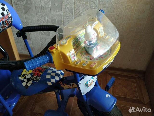 Трехколесный велосипед