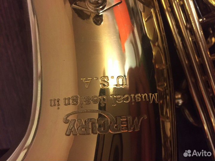 Продам американский саксофон 