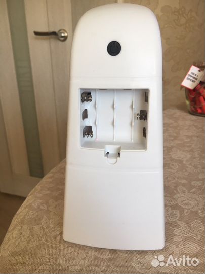 Автоматический дозатор мыла