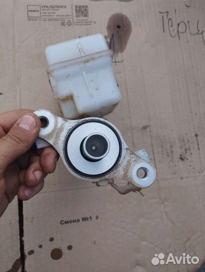 Главный тормозной цилиндр Renault Logan 2 1.6 МКПП