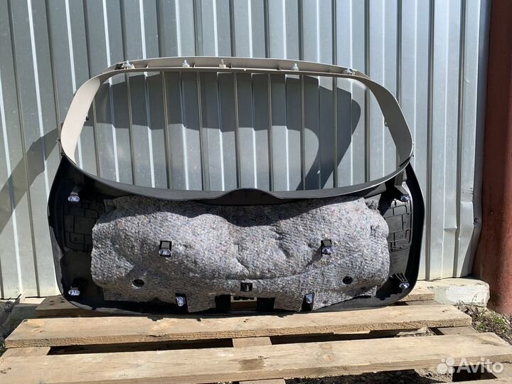 Обшивки крышки багажника Рено Меган 3 хэтчбек