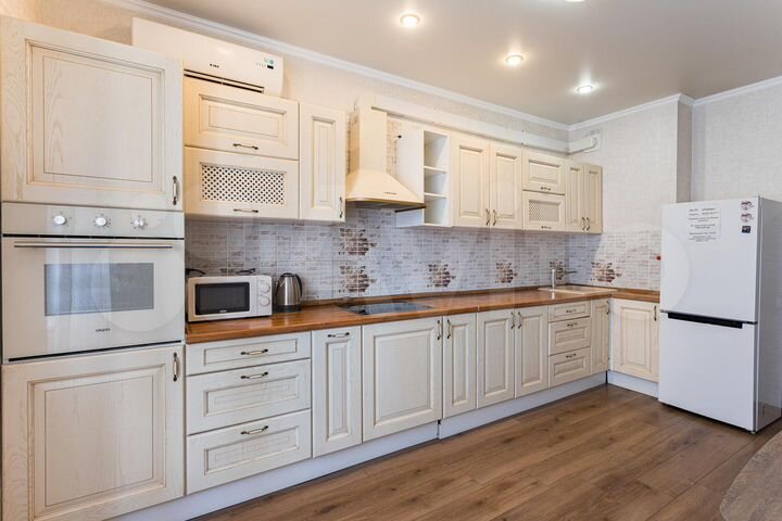 2-к. квартира, 67 м², 3/17 эт.