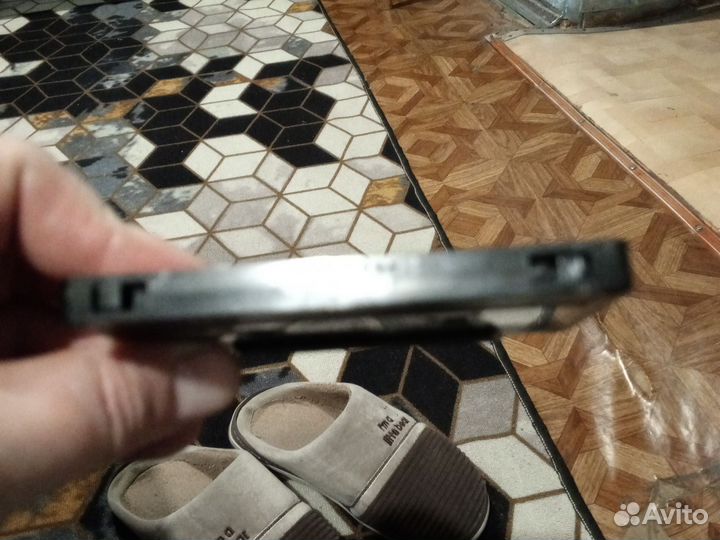 SKC QX90 chrome position