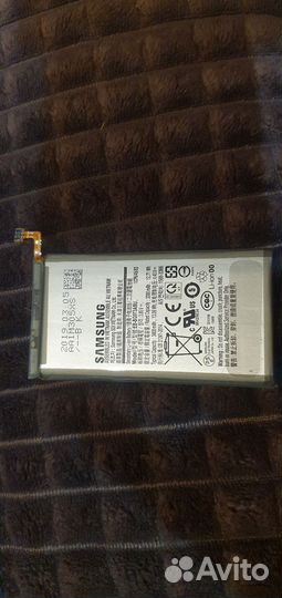 Аккумулятор на Samsung S10