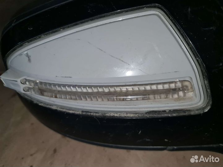 Зеркало правое Mercedes W204 дорест / дефект