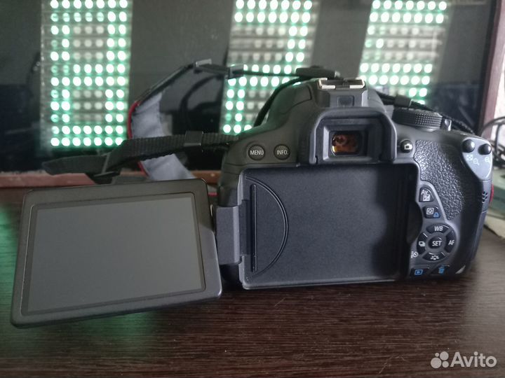 Фотоаппарат Canon 700D + kit 18-55