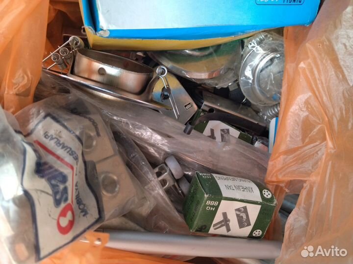 Мебельная фурнитура