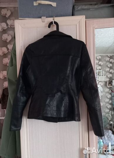 Куртка кожаная женская